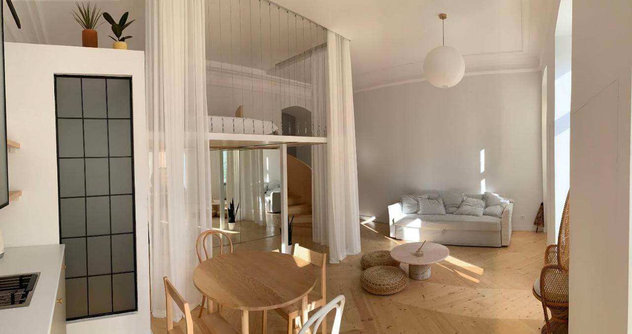 Studio In Central Тбилиси Экстерьер фото